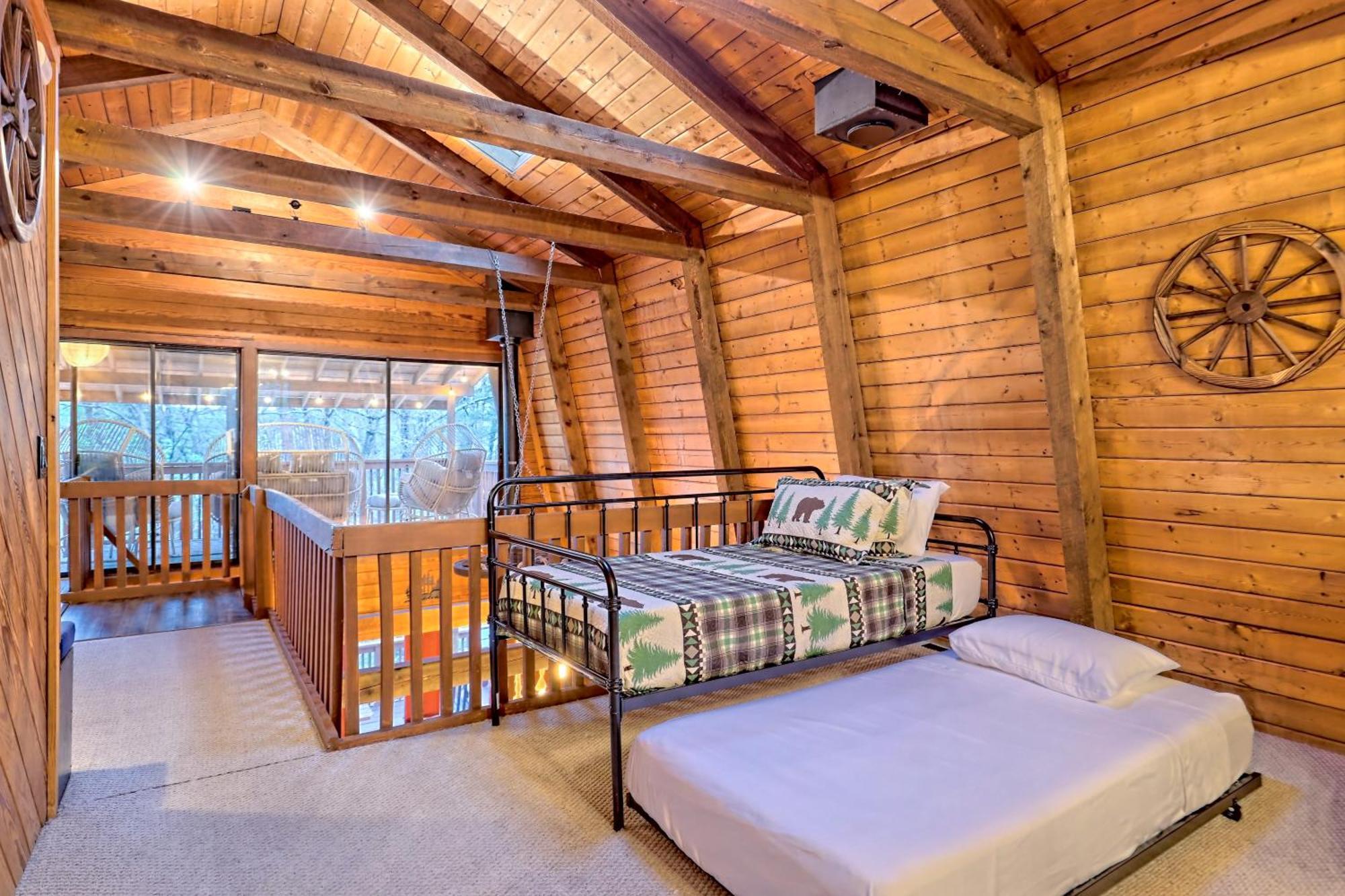 Near Downtown Helen - Hottub, Sauna, Game Room, Fire Pit Kültér fotó