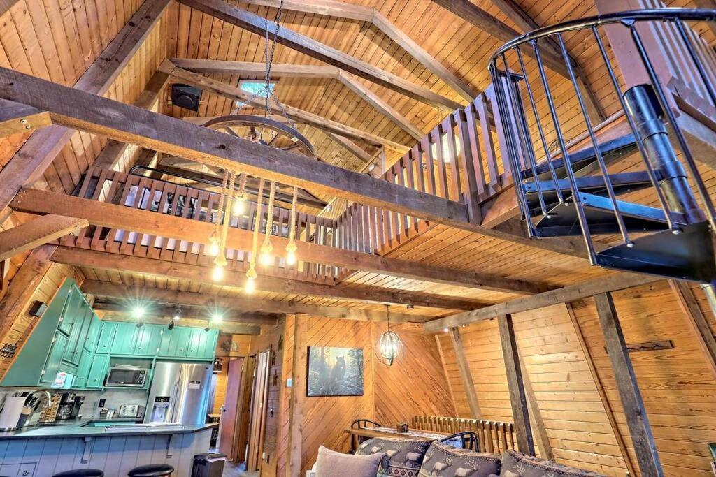 Near Downtown Helen - Hottub, Sauna, Game Room, Fire Pit Kültér fotó