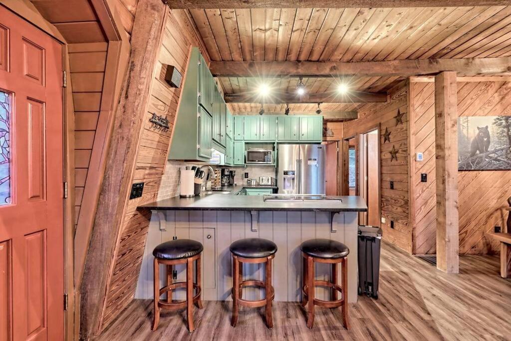 Near Downtown Helen - Hottub, Sauna, Game Room, Fire Pit Kültér fotó