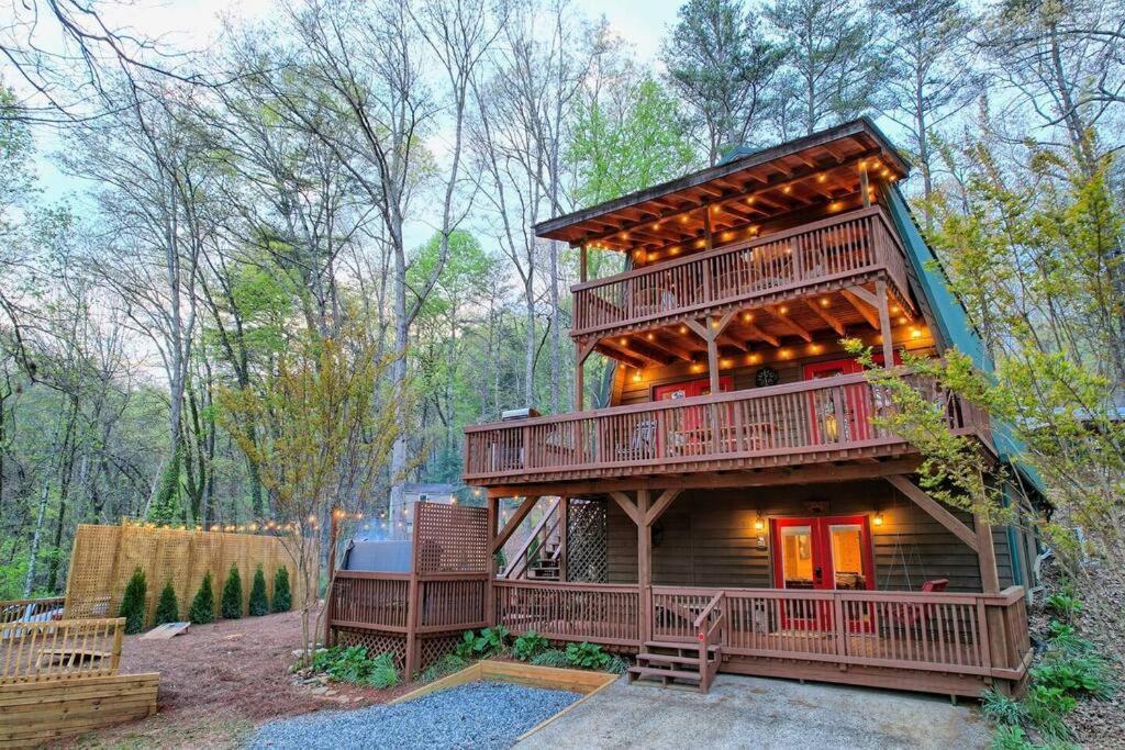 Near Downtown Helen - Hottub, Sauna, Game Room, Fire Pit Kültér fotó