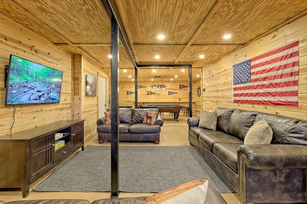 Near Downtown Helen - Hottub, Sauna, Game Room, Fire Pit Kültér fotó