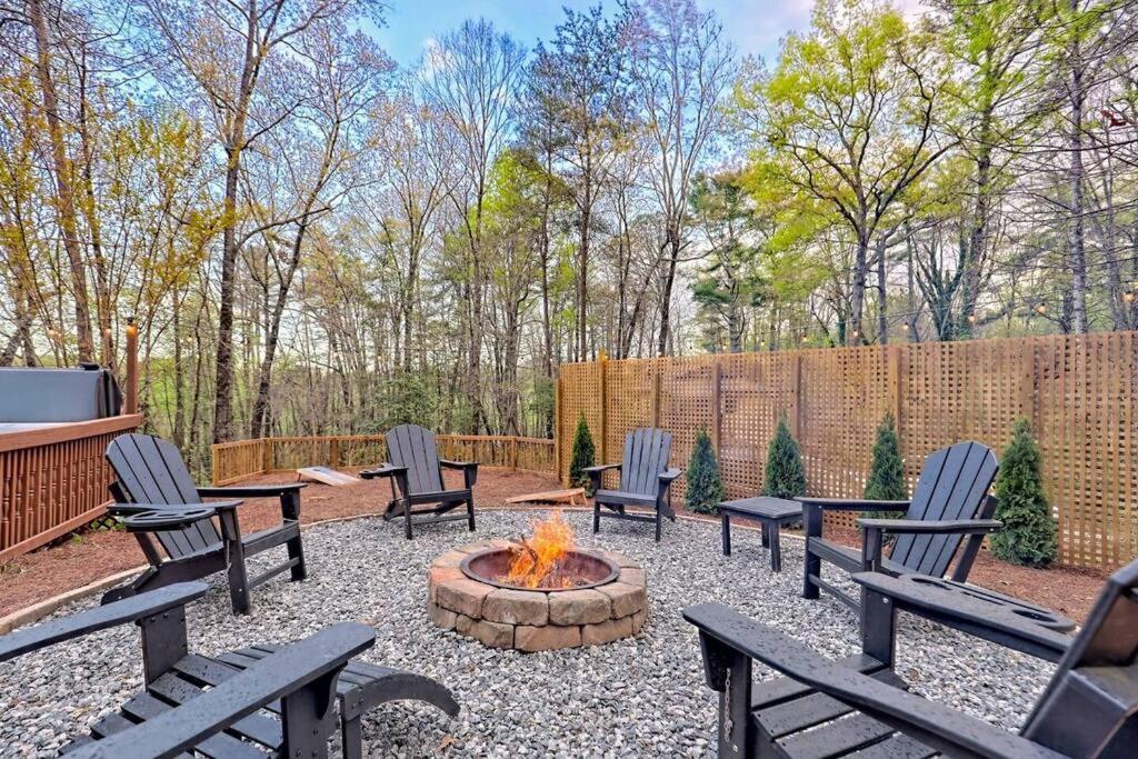 Near Downtown Helen - Hottub, Sauna, Game Room, Fire Pit Kültér fotó